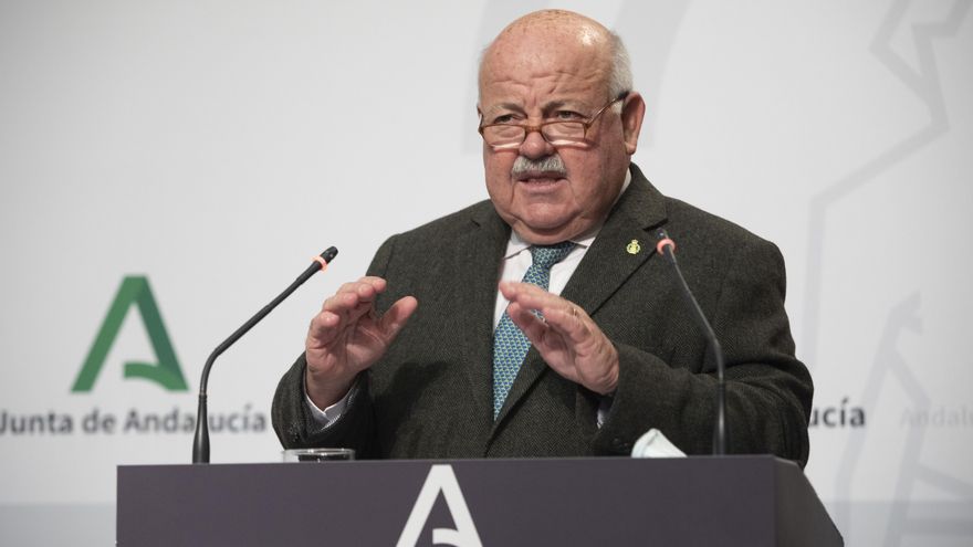 Menos del 10% de los sanitarios acepta la propuesta de la Junta de Andalucía de aumentar su jornada laboral