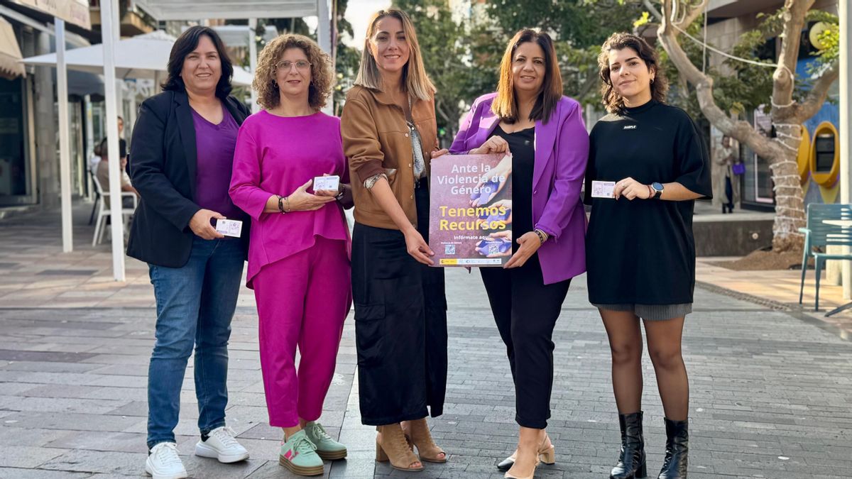 El Ayuntamiento y los comercios de Los Llanos acercan a la ciudadanía los servicios contra la violencia machista