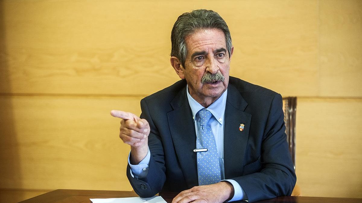 El presidente de Cantabria, Miguel Ángel Revilla. | JOAQUÍN GÓMEZ SASTRE