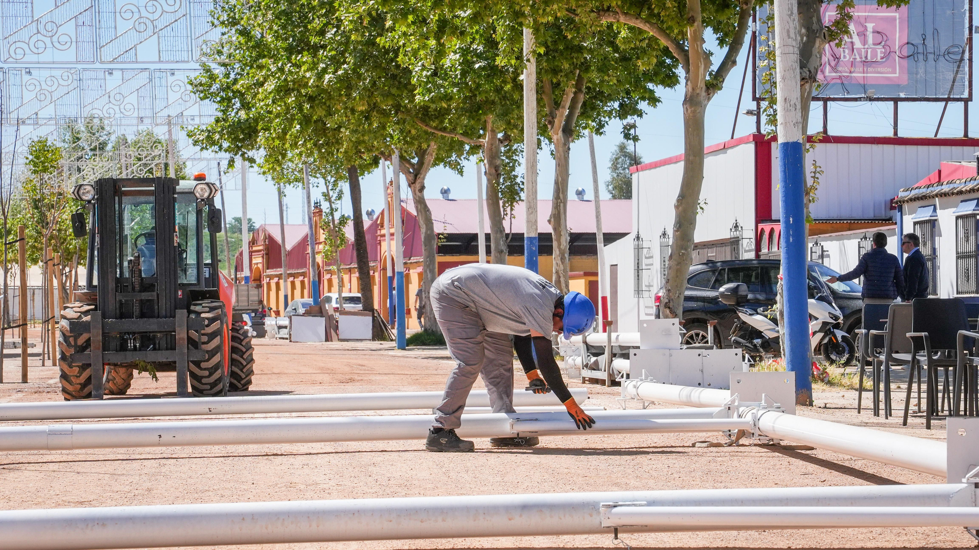Montaje de toldos de la feria de Córdoba