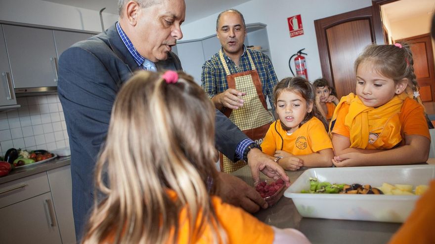 Un momento de la inauguración del programa del Cabildo sobre consumo responsable