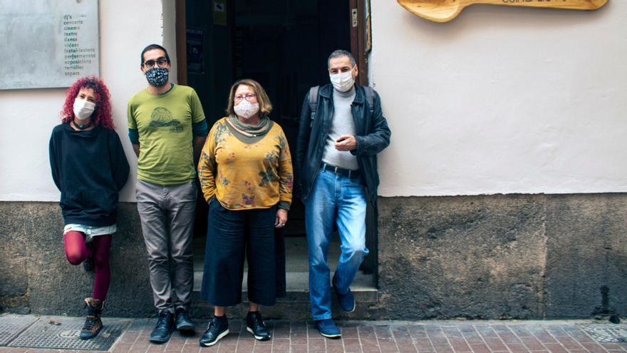 Estela Soler, Josep Martínez, Isabel Cercenado y Valeriano Martín, el 20 de octubre de 2020, en Ca Revolta.