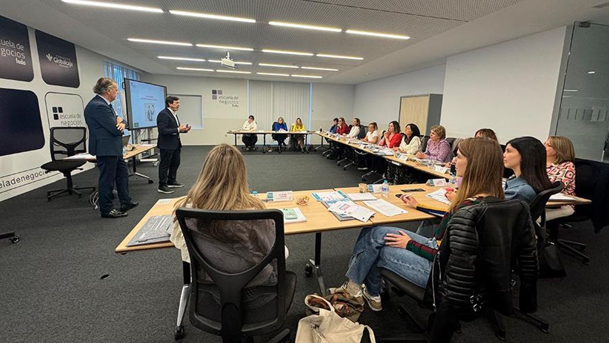 Liderazgo femenino en Albacete: empresarias, directivas y profesionales se forman con el Programa ELLA