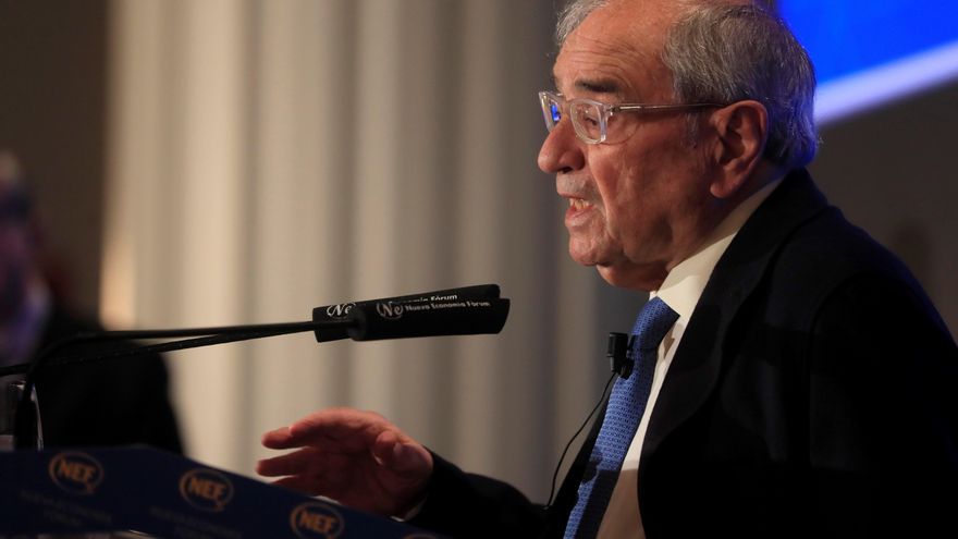 Varios colectivos critican que Martín Villa vaya a la Universidad de Extremadura a hablar del “ejemplo” de la Transición