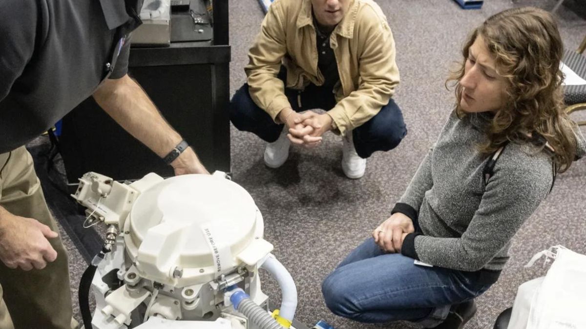 El equipo en tierra y quienes viajaban en la nave coordinaron pruebas desde el primer día