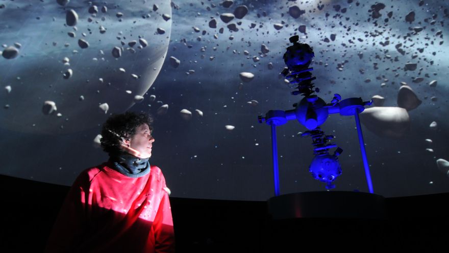 Los últimos planetaristas: el oficio de encender y apagar el universo
