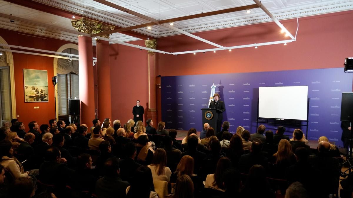 Las claves de la reforma del BCRA que presentó Javier Milei ante los legisladores