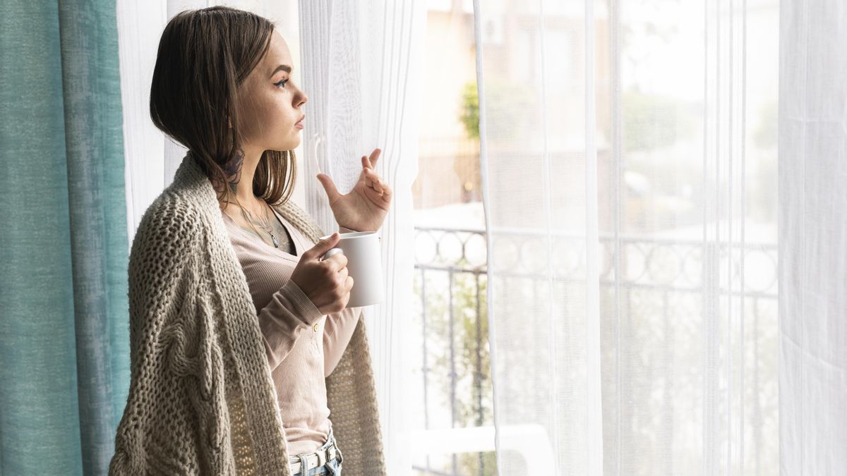 Pedro Ramírez, psicólogo: “Hablar con uno mismo en voz alta facilita la claridad mental y reduce la carga cognitiva”