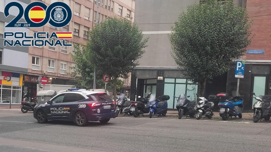 Sorprendido un hombre cuando intentaba acceder a un establecimiento de Santander con una barra de hierro