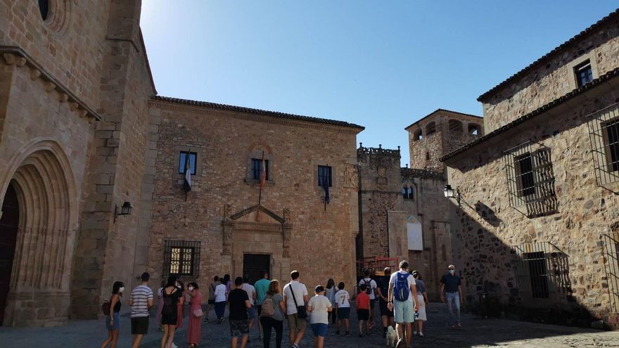 Stop Alquileres Abusivos pide que se suspendan las licencias para pisos turísticos en Cáceres