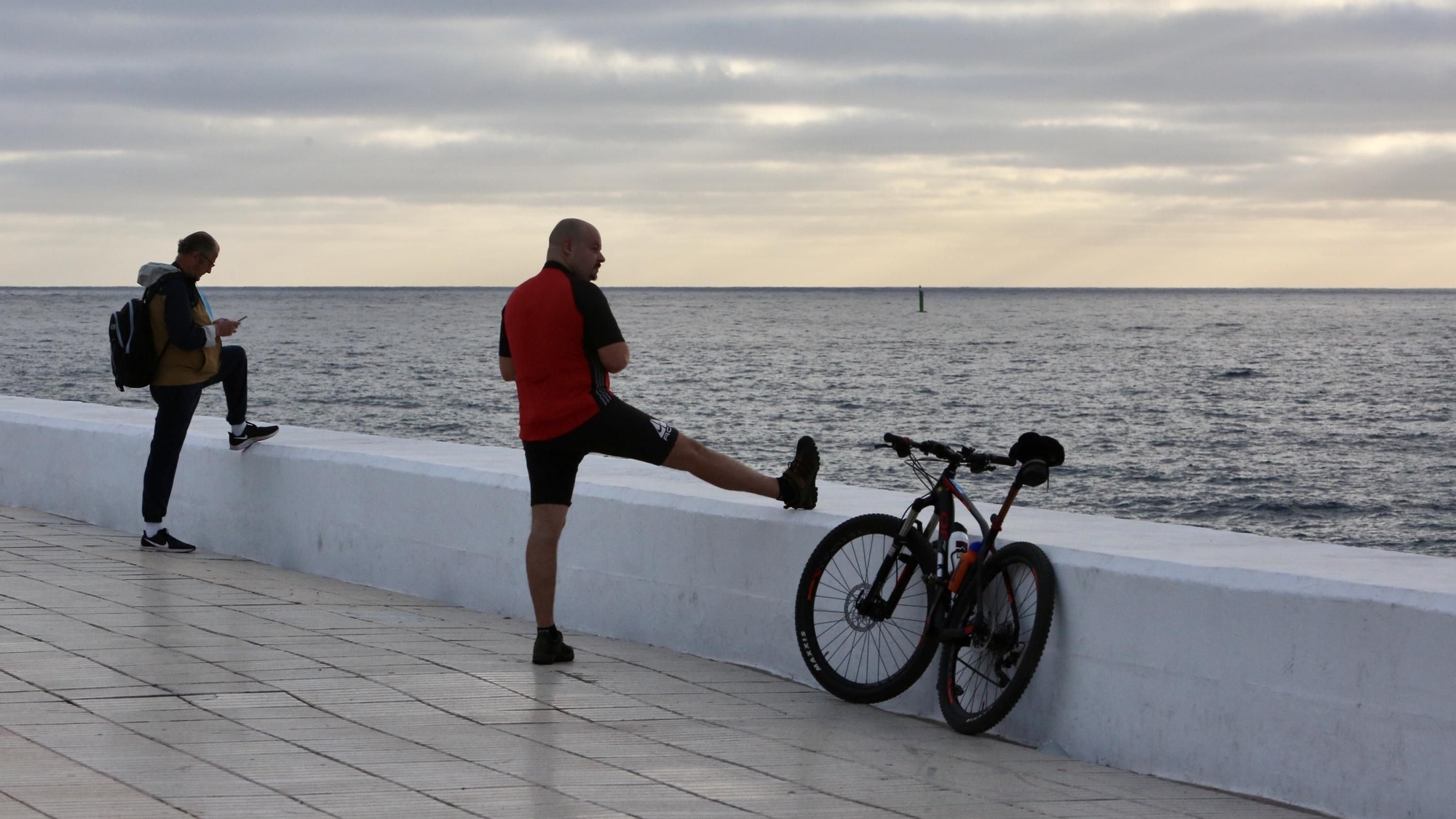 Primer día de alivio del confinamiento en Las Palmas de Gran Canaria. (Alejandro Ramos)