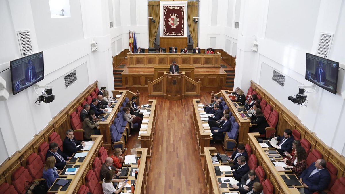 Pleno de las Cortes de Castilla-La Mancha