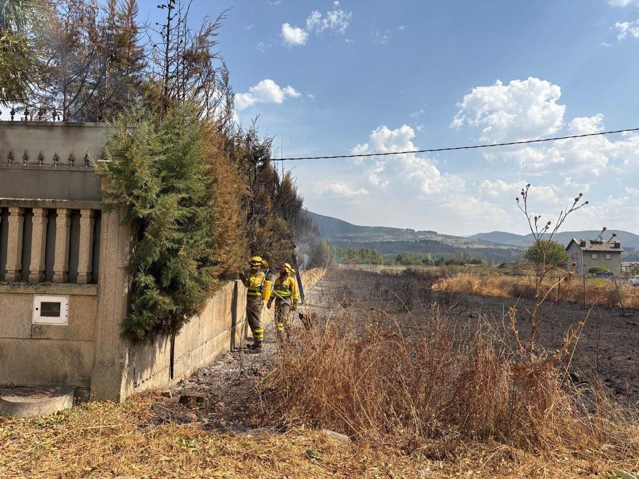 Incendio en Villaverde de los Cestos. / ILEÓN