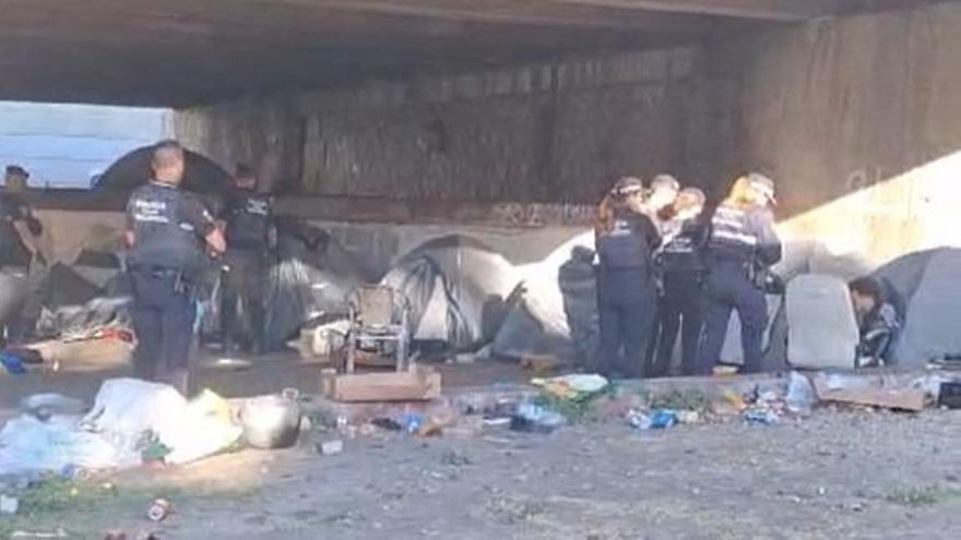 El Síndic de Greuges investiga al Ayuntamiento de València por el trato a las personas sin techo