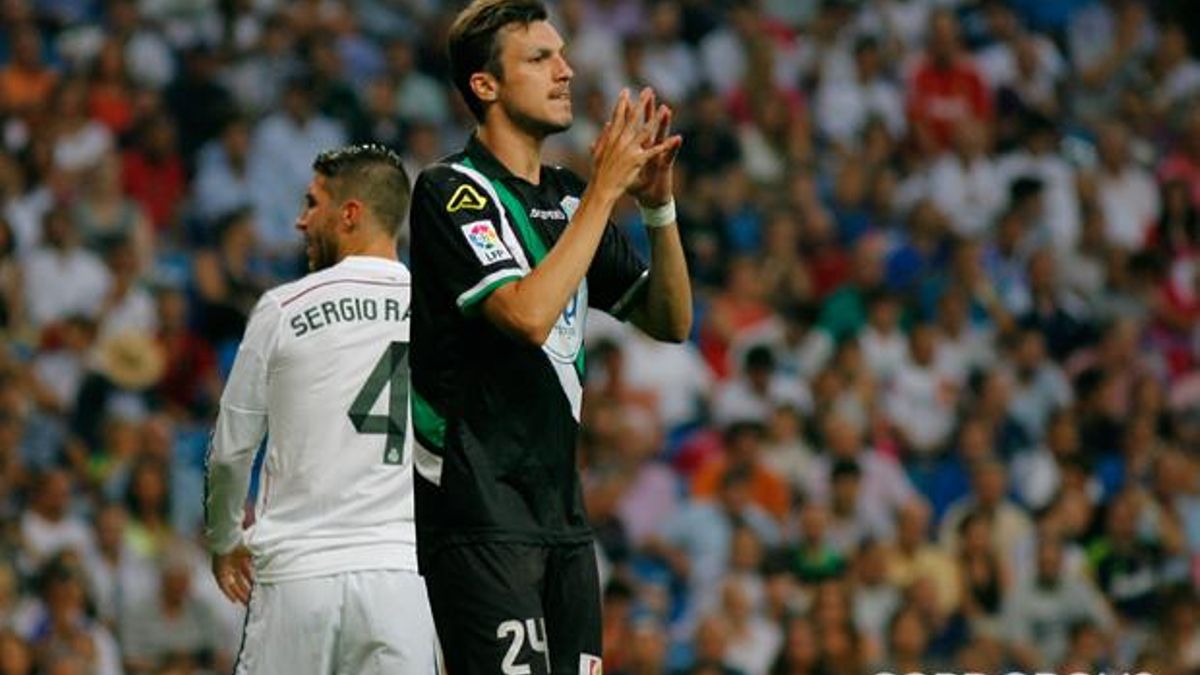 Mike Havenaar, ante el Real Madrid en el Bernabéu