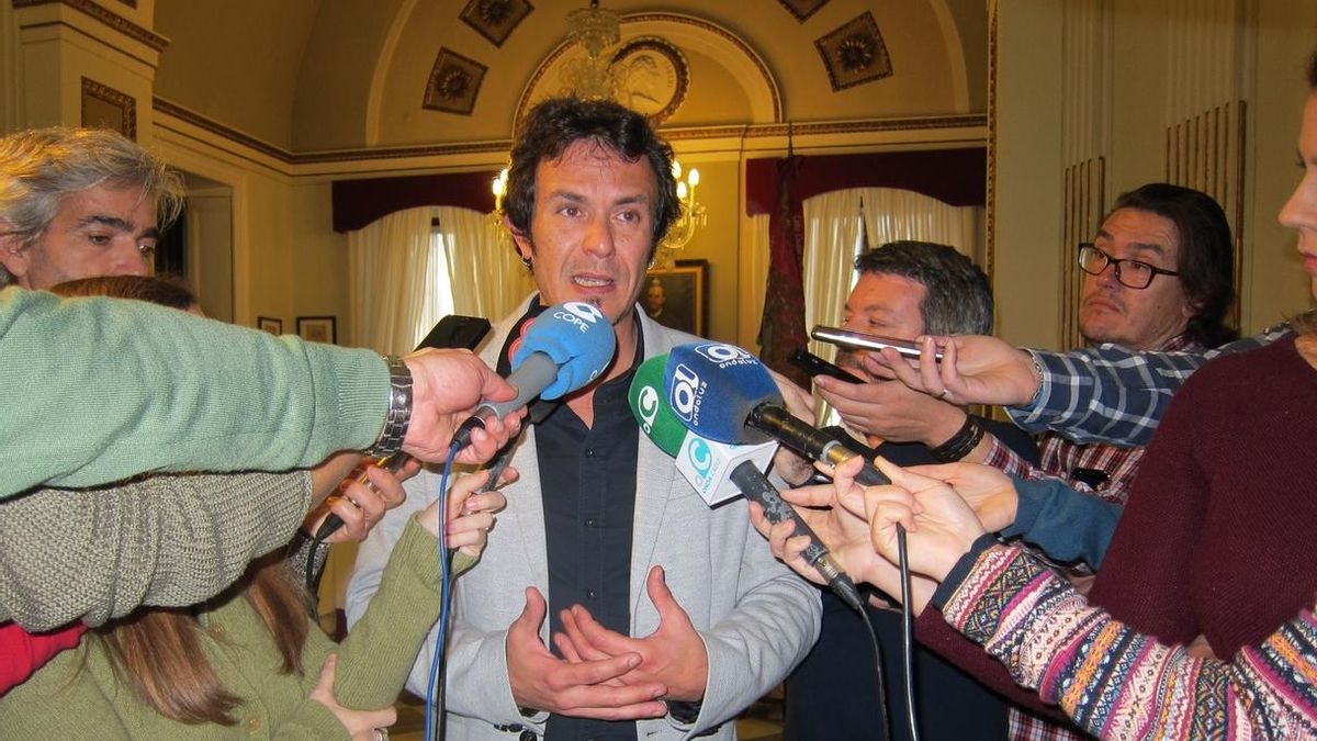 El alcalde apoyará quitar las ninfas porque "la mujer en el Carnaval es más que un elemento ornamental"