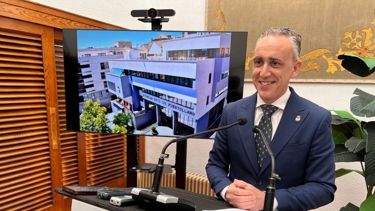 El alcalde de Puertollano, Miguel Ángel Ruiz.
