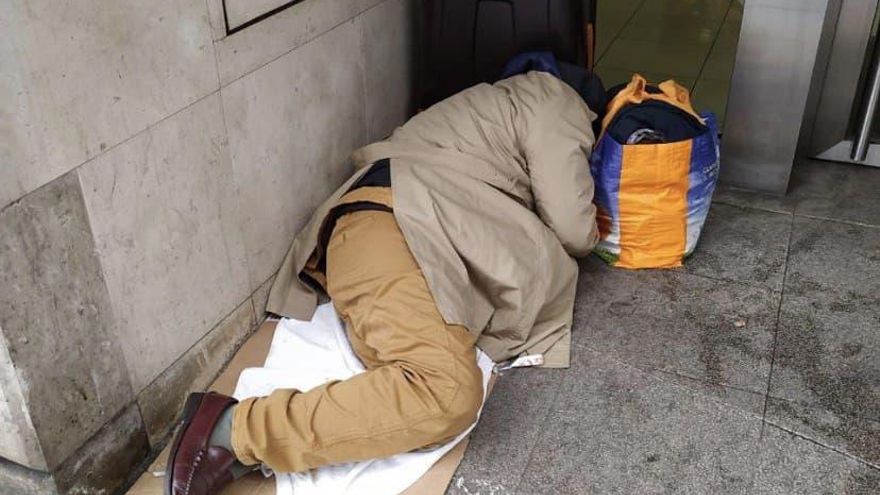 Perfil de persona sin hogar: hombre, mayor de 30 años, sin vínculos cercanos y con adicciones