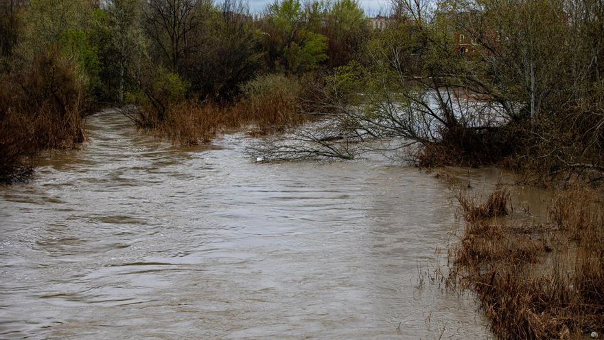 Protección Civil envía el mensaje Es-Alert en las zonas inundables del río Tajo y del Alberche en Talavera