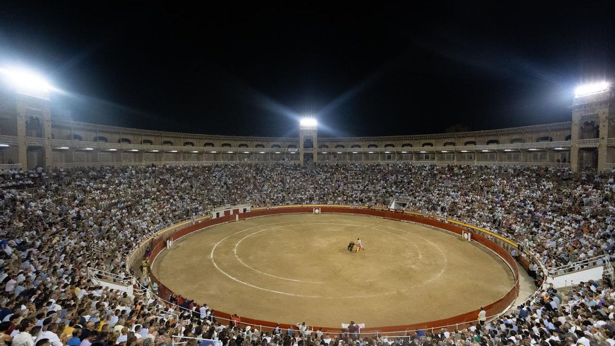 Aspecto del Coliseo Balear, justo al inicio de la corrida.