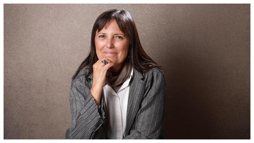 Claudia Piñeiro: “La idea de verdad que tenemos cambia a cada rato y esto puede ser muy angustiante”