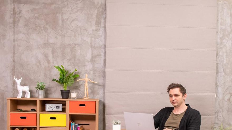 Muebles sólidos y sostenibles hechos de cartón