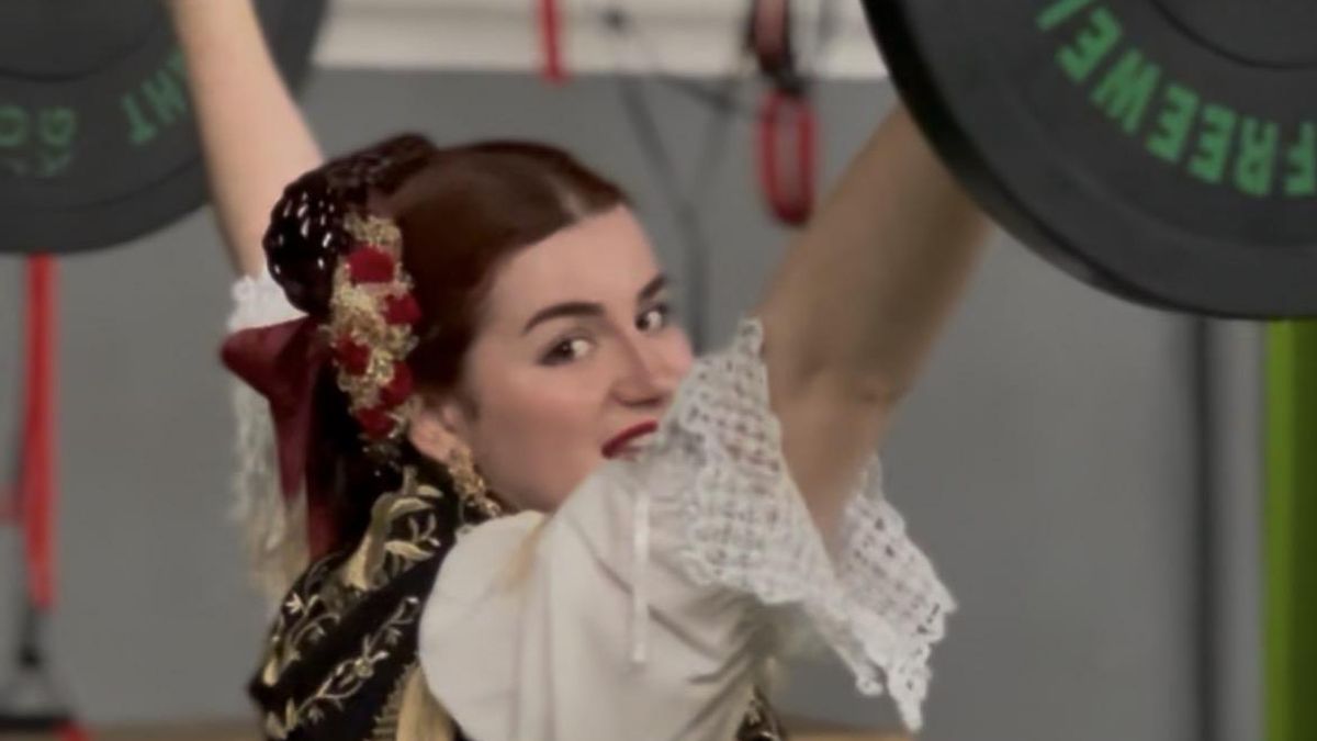 La huertana del crossfit que reivindica la tradición en redes sociales: "Quise unir mis dos pasiones"