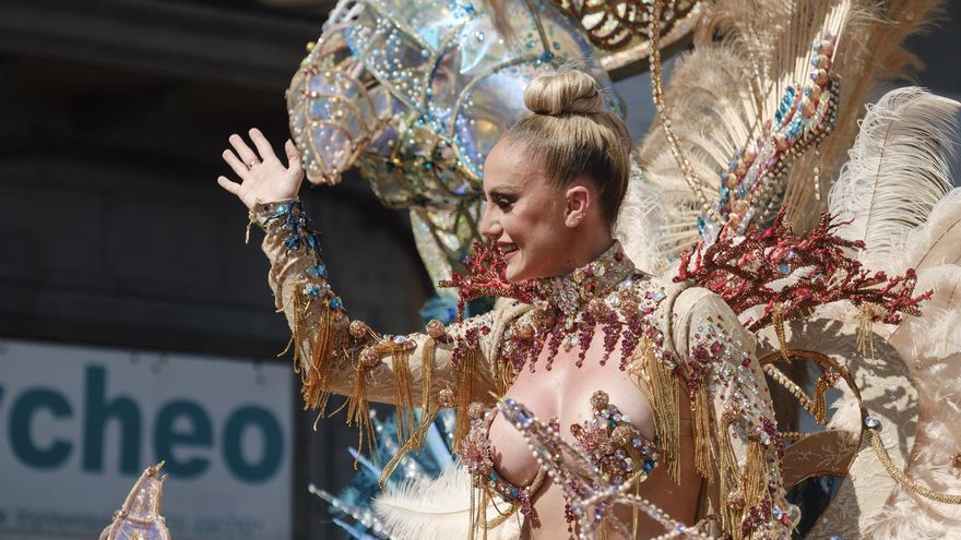 La segunda Dama de Honor, Nisa Alemám Cuesta, durante la Cabalgata de este sábado