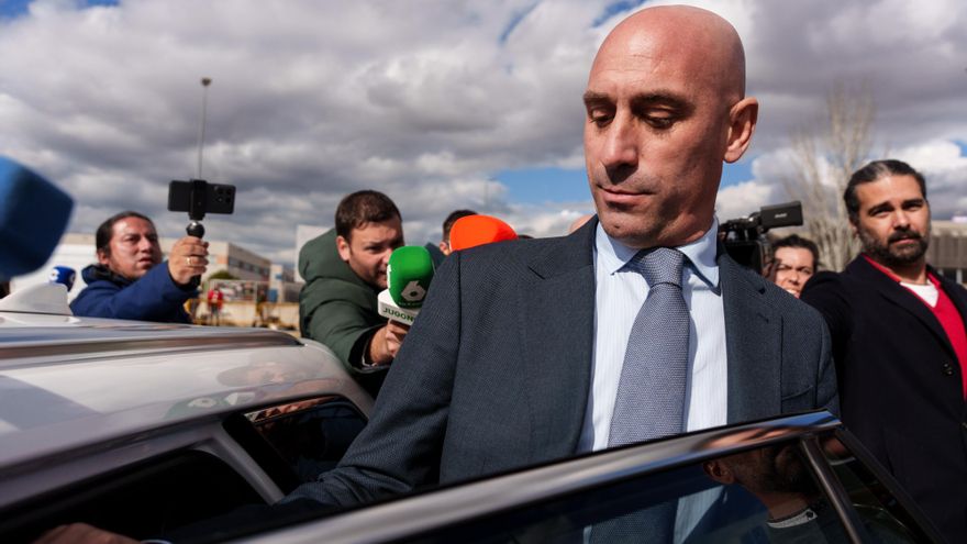 La Fiscalía recurre la sentencia contra Rubiales y pide repetir el juicio "con un magistrado imparcial"