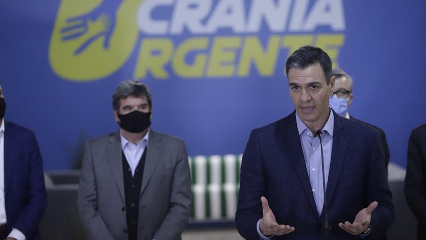 El presidente del Gobierno, Pedro Sánchez, visita el centro de refugiados ucranianos de Málaga.