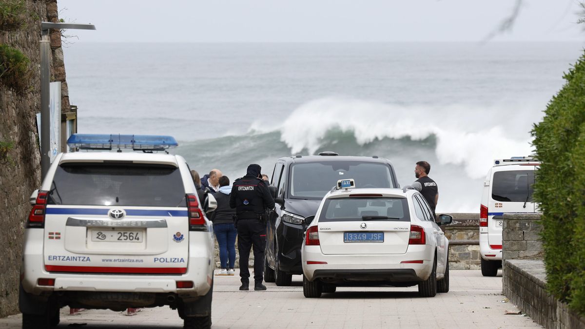 Aparece el cuerpo sin vida de una mujer en una playa de Zumaia, en Gipuzkoa