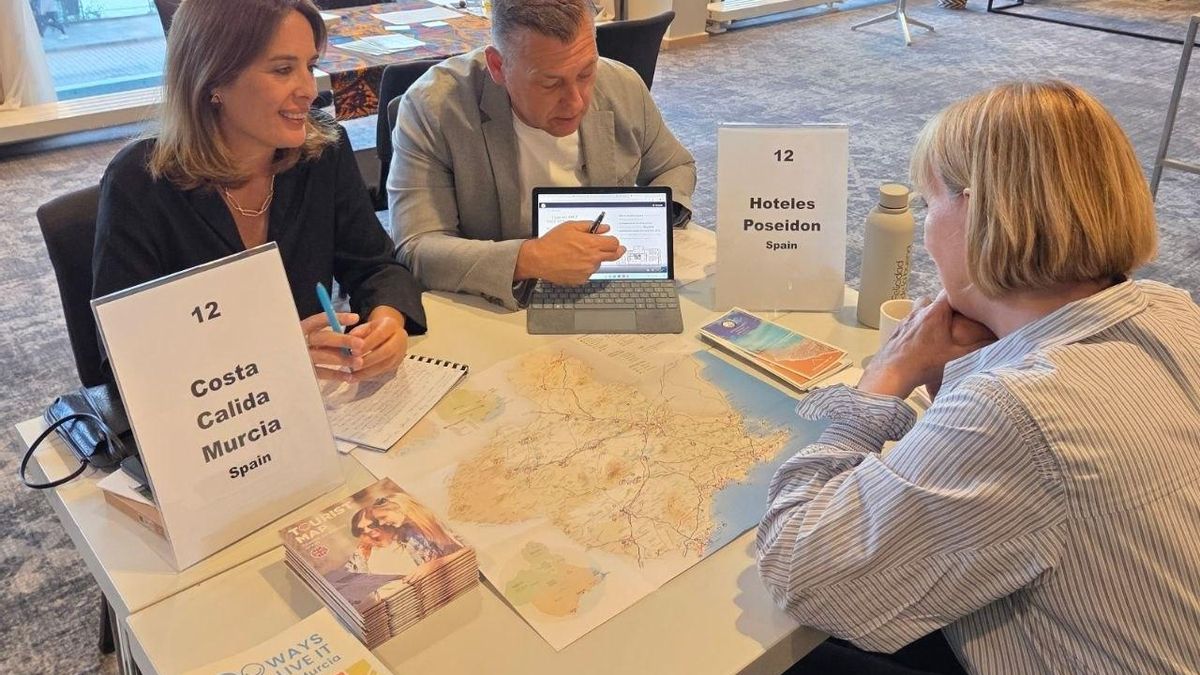 El director del Instituto de Turismo de la Región de Murcia, Juan Francisco Martínez, destacó la importancia de este tipo de actuaciones “por facilitar el contacto directo con intermediarios turísticos"