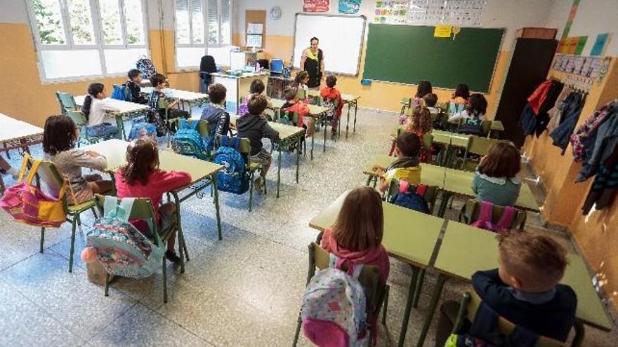 Clase de Primaria en el colegio público Luis Vives de león. / Campillo / ICAL