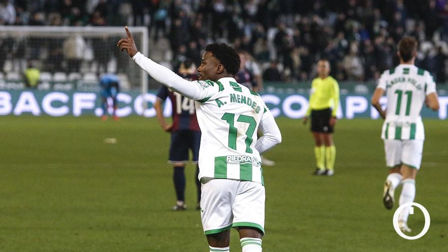 Conexión Eibar doce meses después: Adilson, aquel héroe que aún espera su regreso