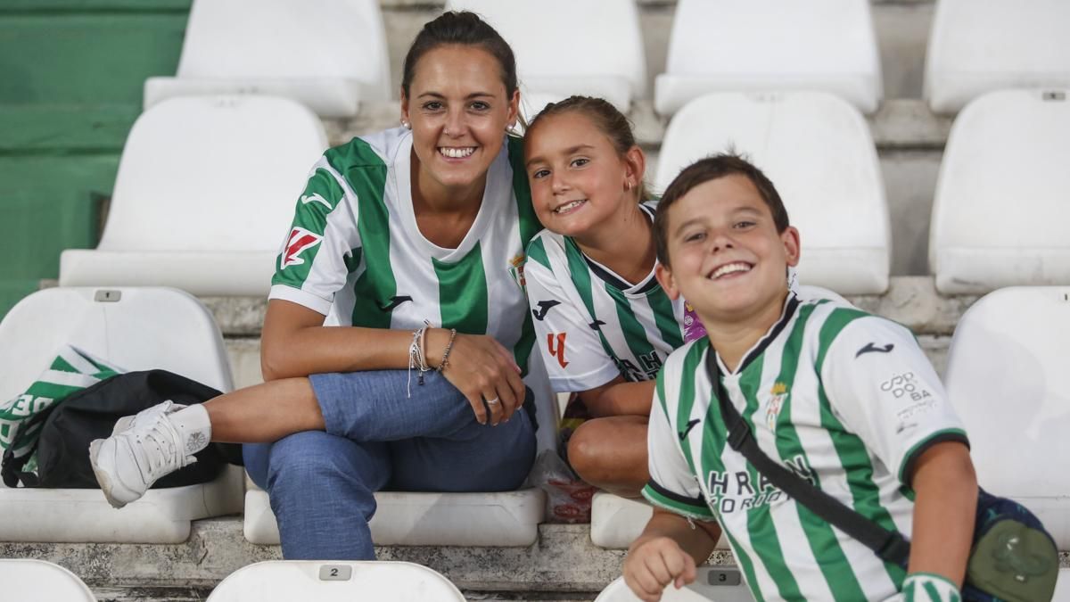 Grada Blanquiverde del Córdoba CF - Granada CF