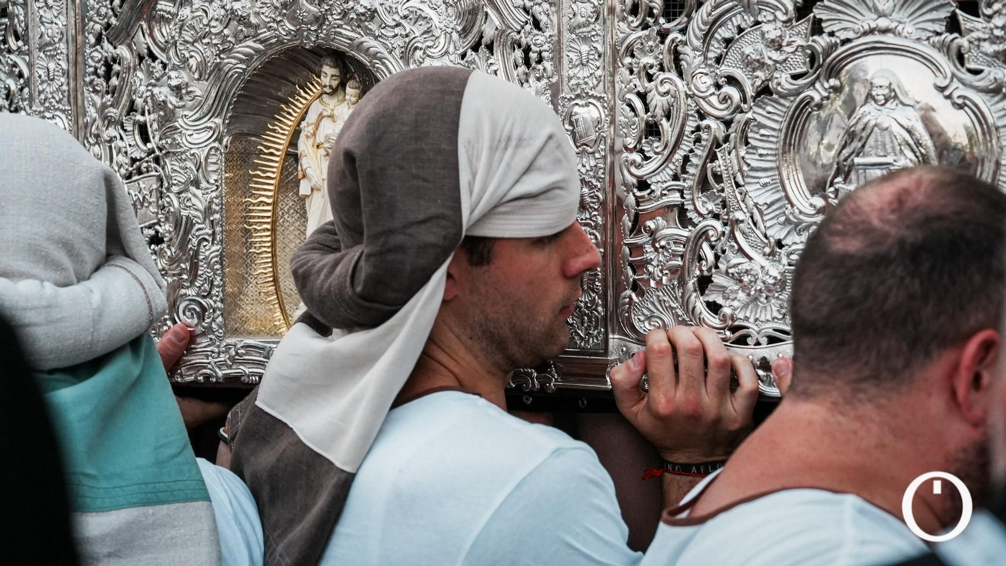 Las procesiones del Carmen de San Cayetano y Puerta Nueva, en imágenes