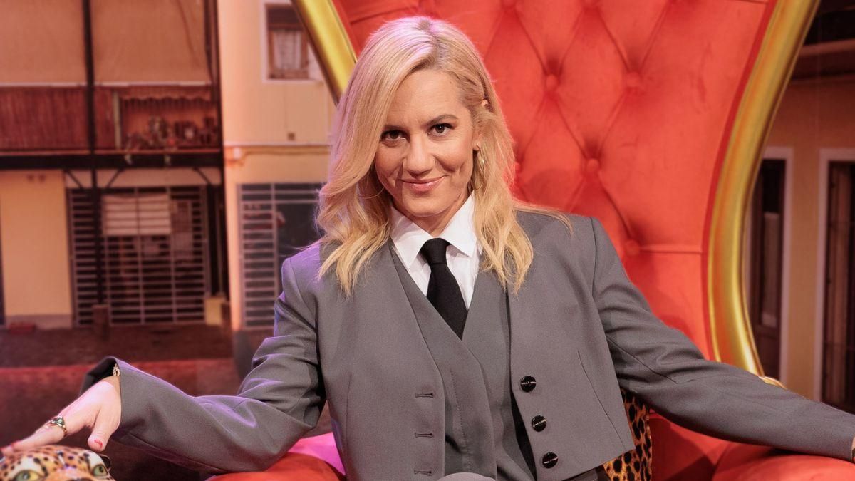 Henar Álvarez, presentadora de 'Al cielo con ella'