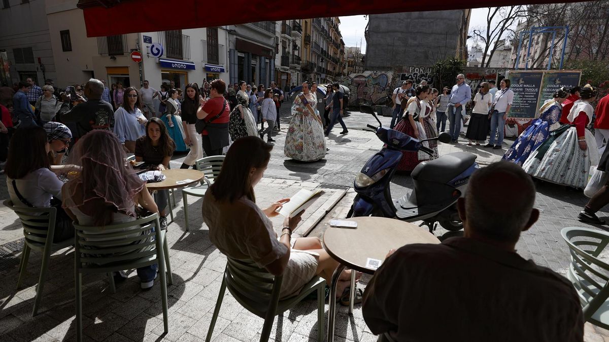 Catalá busca excusas para no impulsar la tasa turística que piden vecinos, falleros y empresarios como Juan Roig