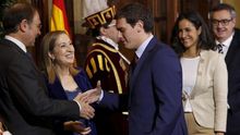 Albert Rivera saluda a los presidentes de Congreso y Senado