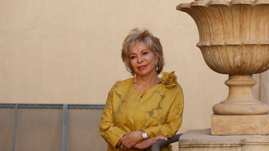 Isabel Allende reflexiona sobre el feminismo en "Mujeres del alma mía"