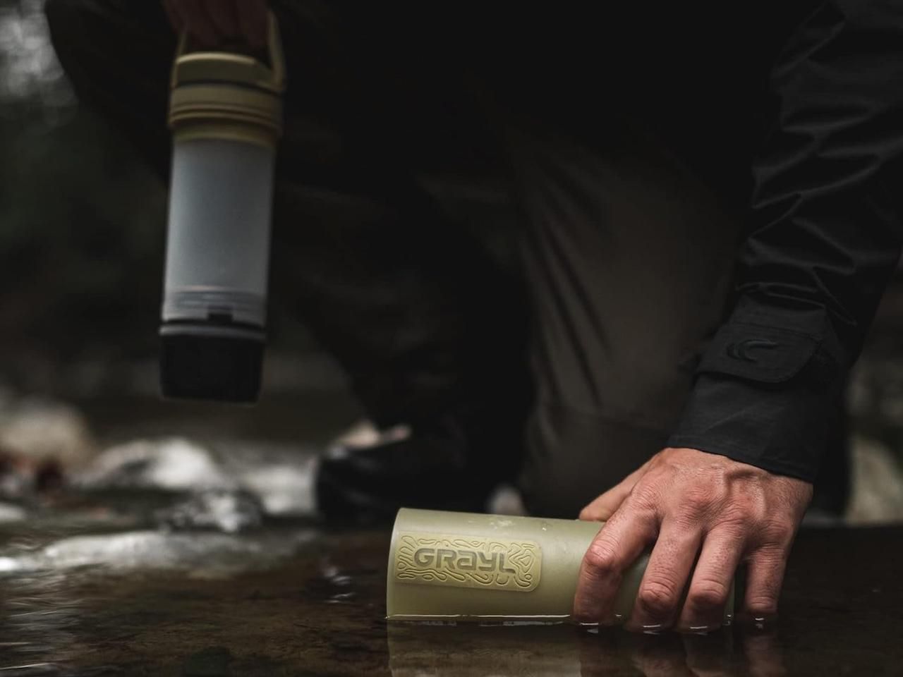 Las botellas con filtro más eficaces permiten purificar incluso aguas estancadas.