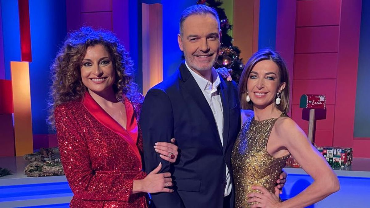 Mariló Leal, Carlos Macías y Lucía Escribano, presentadores de las Campanadas en CMM