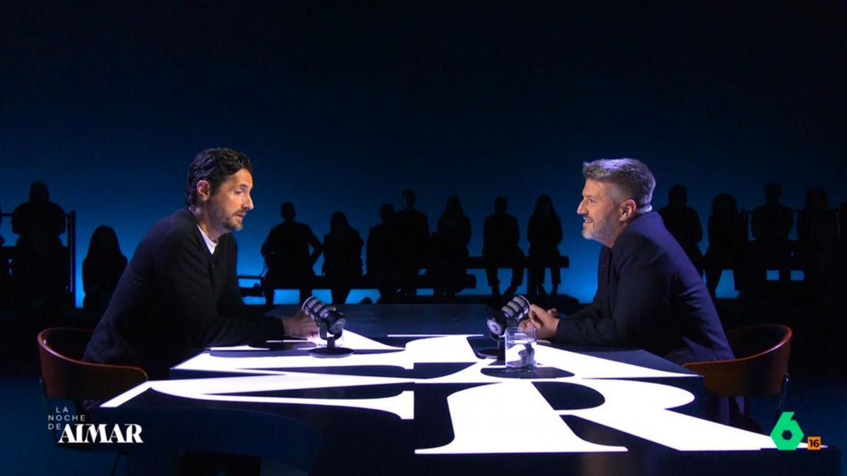 Juan Diego Botto y Aimar Bretos, en 'La noche de Aimar' en laSexta