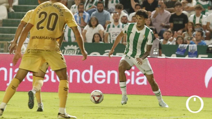 El Dunfermline escocés, posible destino para Jude Soonsup-Bell