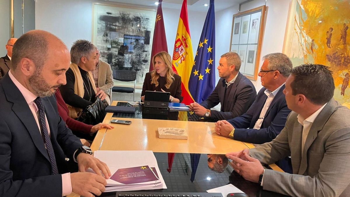 Reunión en la Consejería de Industria