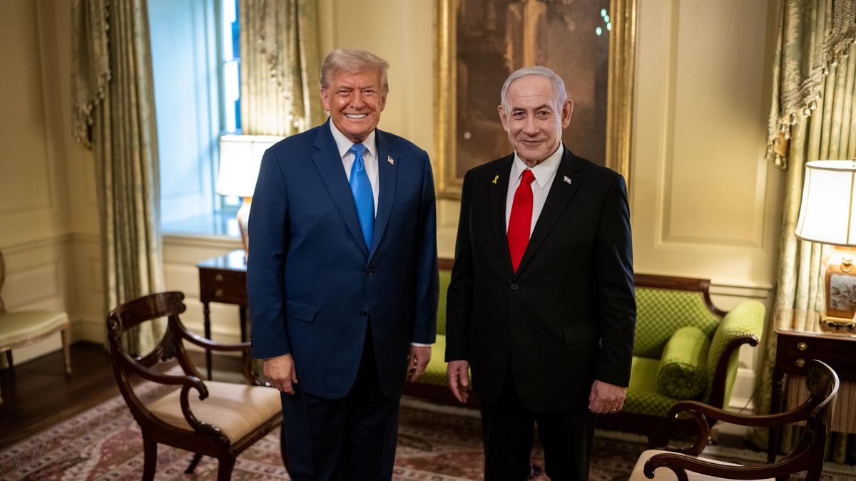 Donald Trump (izquierda) y Benjamin Nentanyahu, en la Casa Blanca en julio de 2025.