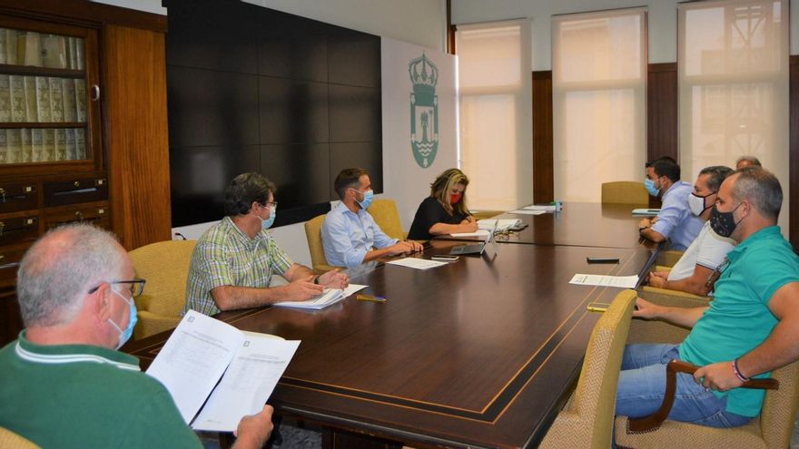Reunión del  Cabildo con los ayuntamientos para evaluar el Fondo de Desarrollo de Canarias (Fdcan).