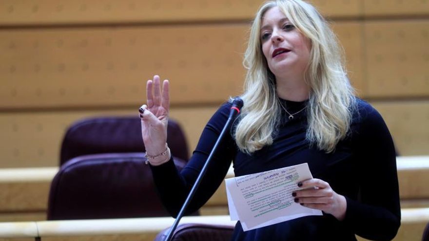 La senadora Muñoz se disculpa pero no dimite por hablar de desenterrar huesos