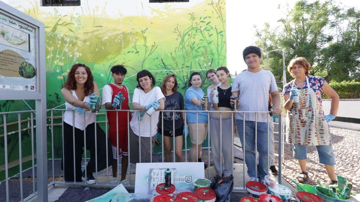 Realizan un mural en Orive para concienciar sobre el cuidado del medio ambiente