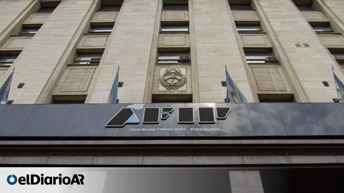 Nicolas Caputo bajo la lupa de la AFIP por su estructura offshore